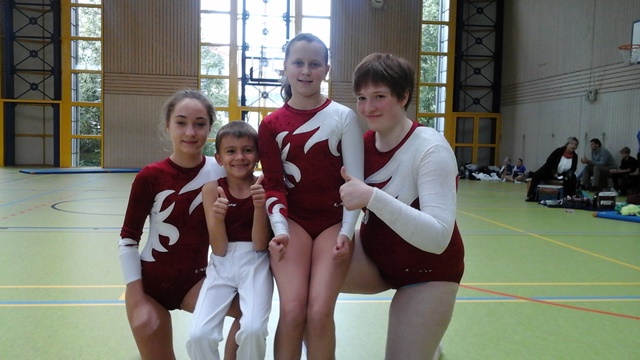 Stefanie, Robert, Lucia und Lorina.jpg